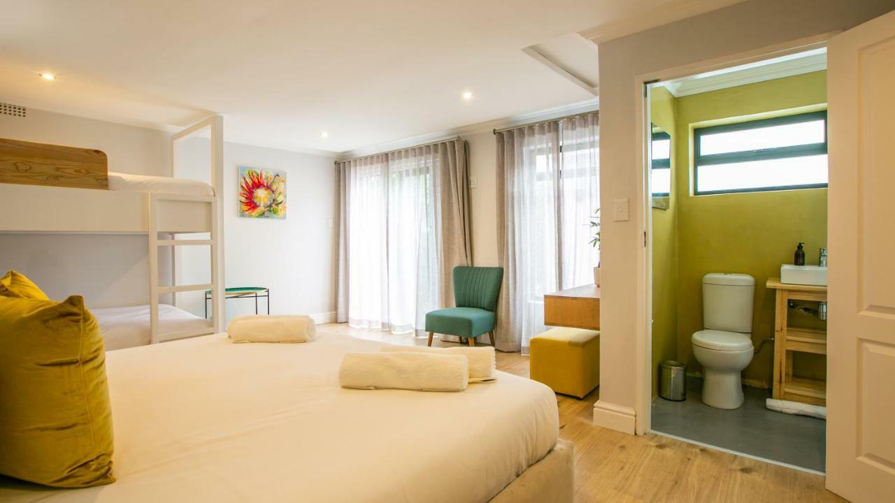 Hout & About Guest House Hout Bay Bagian luar foto